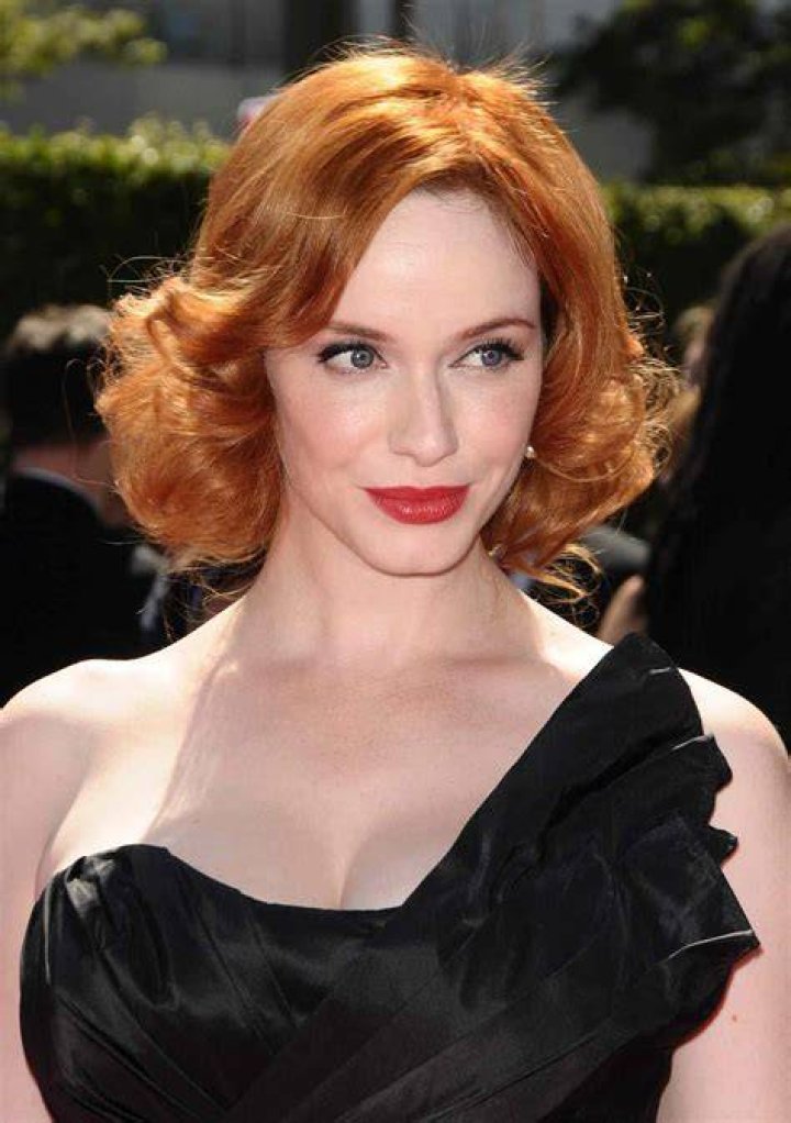 Exploring the World of the Red-Haired Turkish Actress