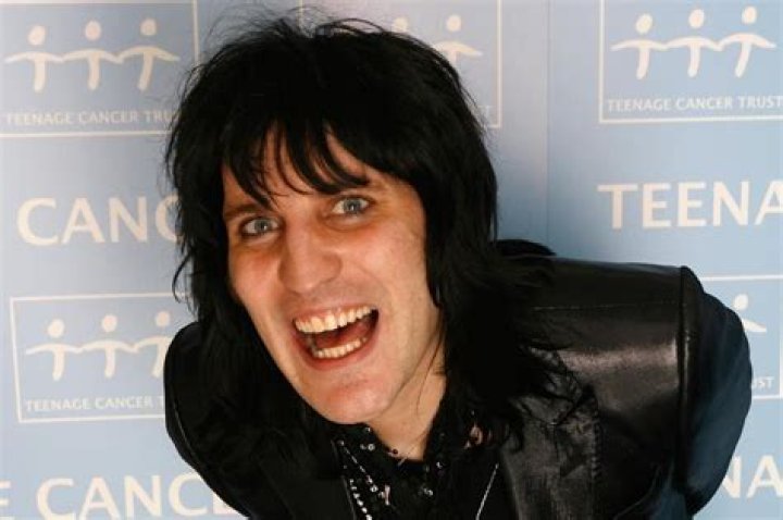 Find Out the Surprising Weight of Noel Fielding Uncovered