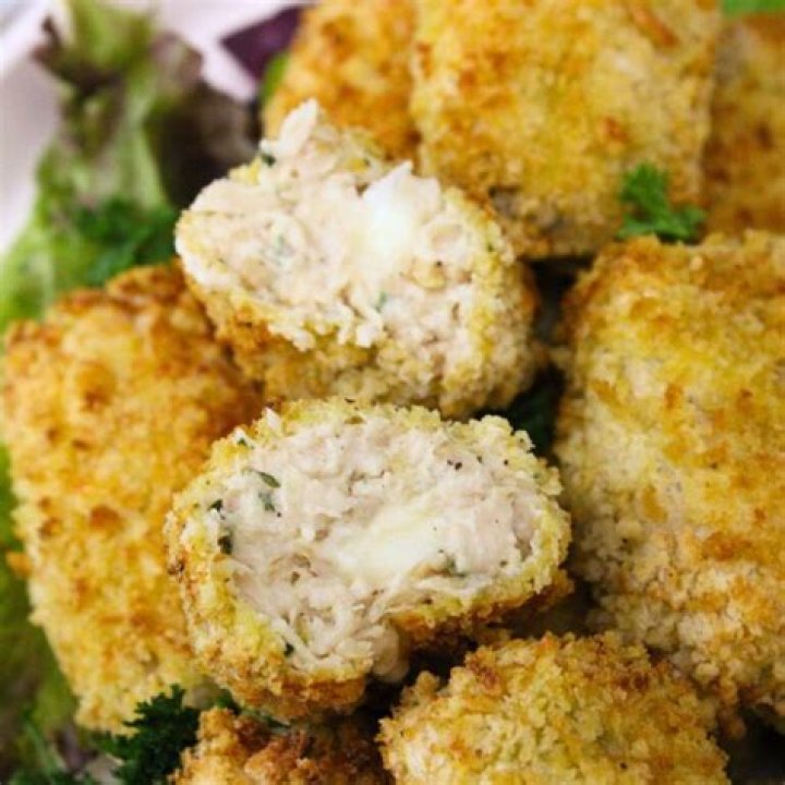 Frozen Crab Rangoon: A Delicious Snack to Satisfy Your Cravings