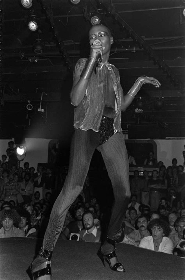 Grace Jones in the 1970s: A Cultural Icon Redefining Music and Fashion