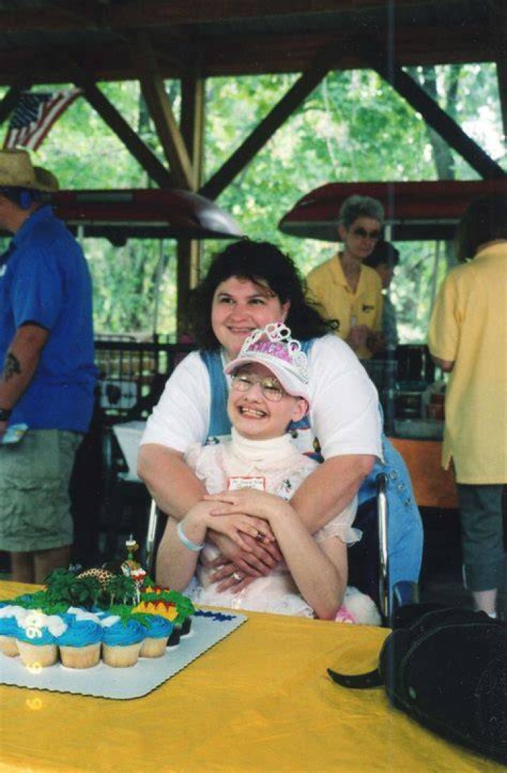 Gypsy Rose Mom Photos: Unveiling the Story Behind the Images