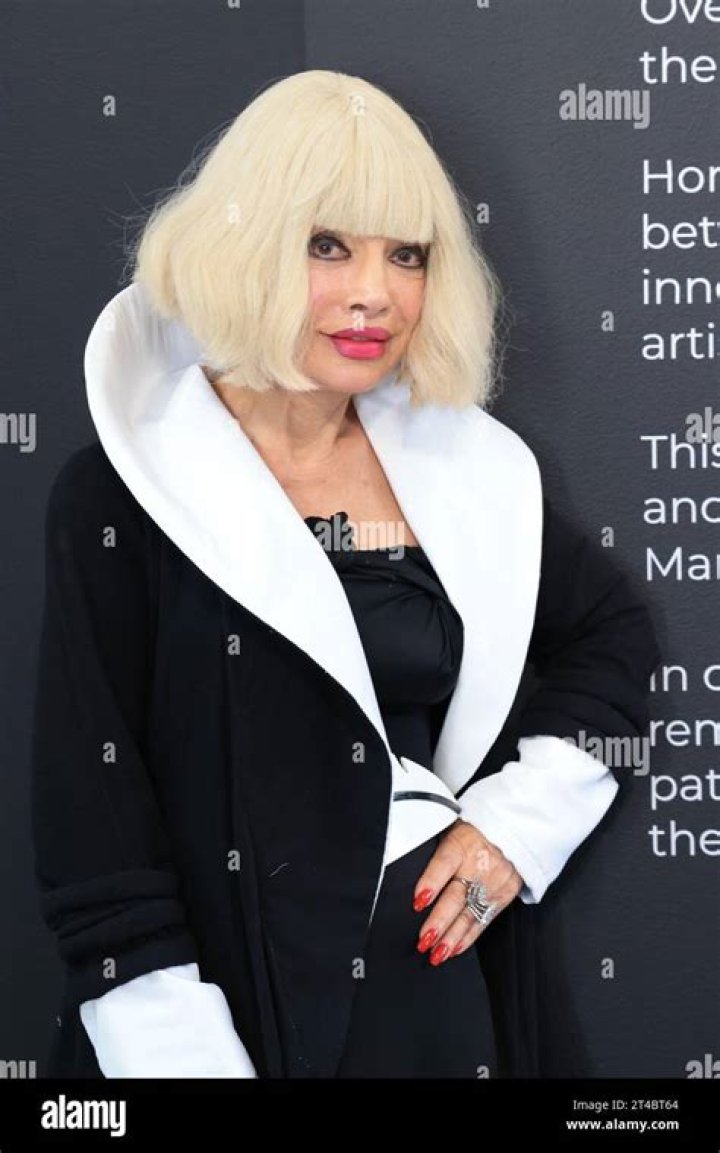 Homeira Goldstein: A Trailblazer in Art and Philanthropy