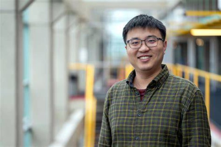 Hongyang Zhang: The Journey of a Rising Star in the Tech Industry