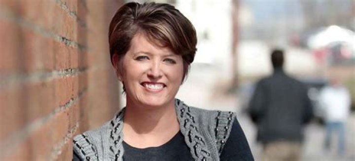 How Much Is Angie Hicks Worth? Exploring the Net Worth of a Visionary Businesswoman