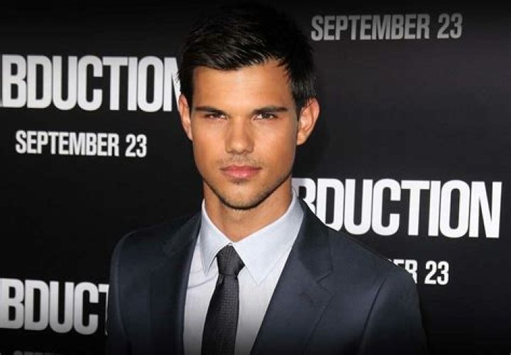 How Old is Taylor Lautner? Age, Biography &amp; More