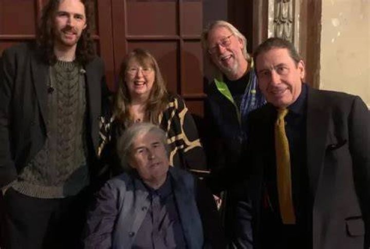 How Tall is Hozier? Understanding the Height of the Irish Music Sensation
