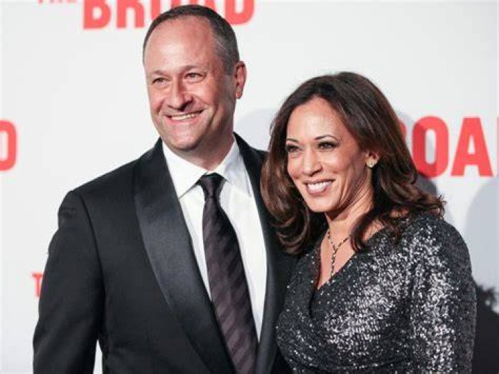 How Tall Is Kamala Harris' Husband? A Comprehensive Look at Doug Emhoff