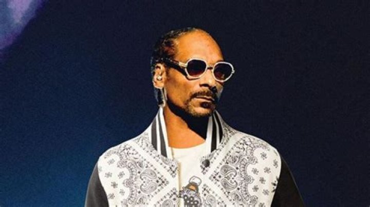 How Tall is Snoop Dogg? Discovering the Height of the Iconic Rapper