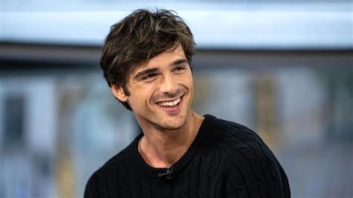 Is Jacob Elordi Gay? A Deep Dive into the Star's Personal Life and Sexuality