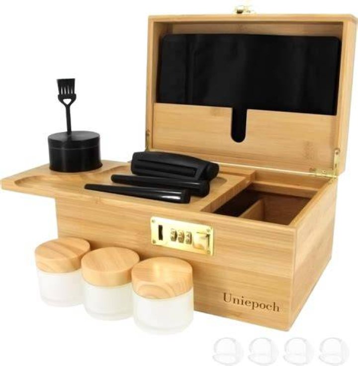 Is There a Stash Box at Fort Defiance?