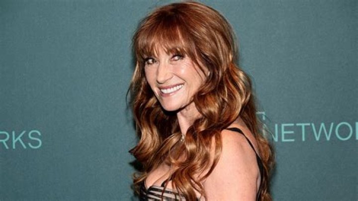 Jane Seymour Nude: A Comprehensive Look at the Iconic Actress and Her Bold Choices