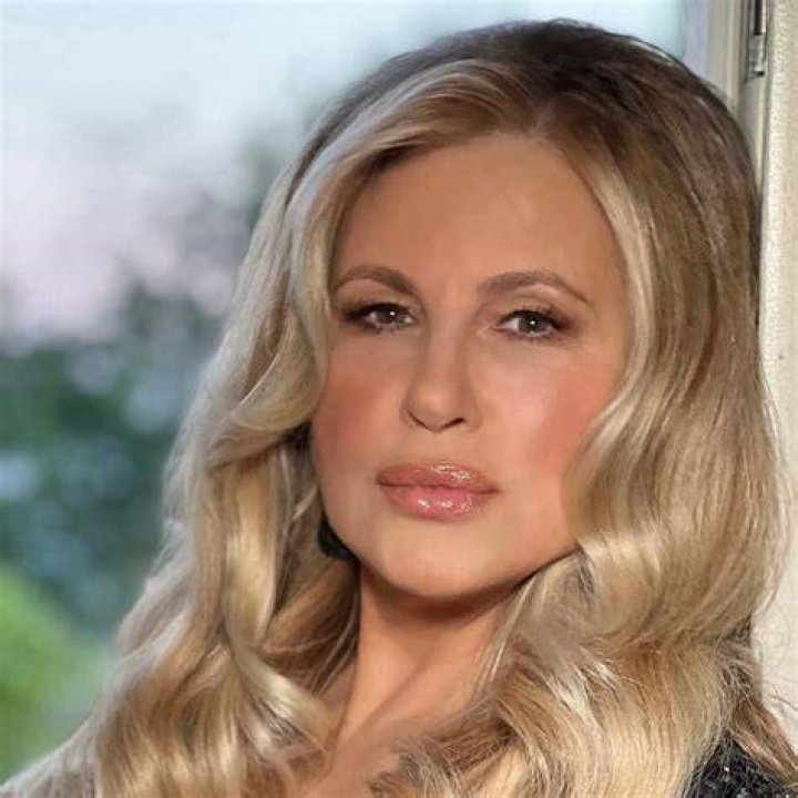 Jennifer Coolidge: The Unforgettable Comedy Queen