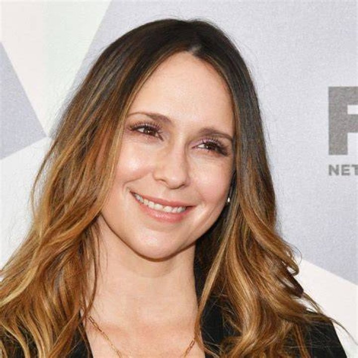 Jennifer Love Hewitt in 9-1-1: A Deep Dive into Her Role and Impact