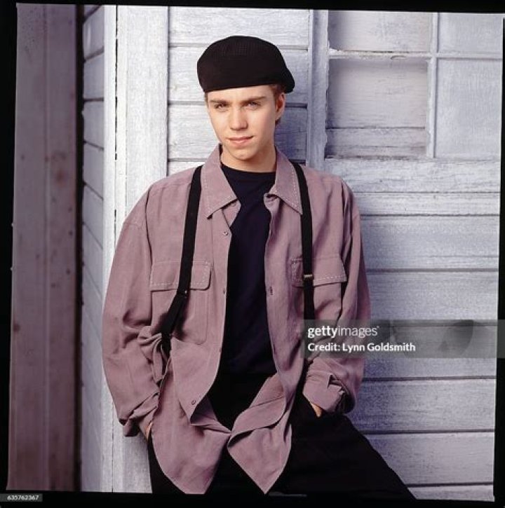 Jonathan Brandis: A Talented Star of the 90s