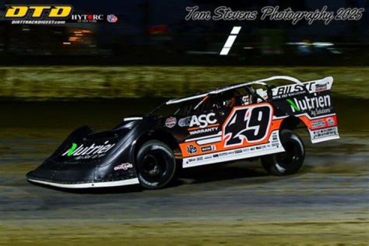 Jonathan Davenport Racing: The Rise of a Dirt Track Legend