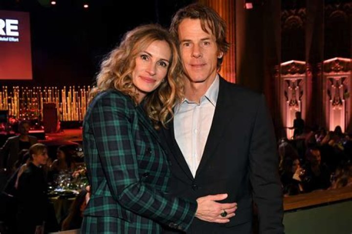 Julia Roberts and Her Brother: A Deep Dive into Their Relationship