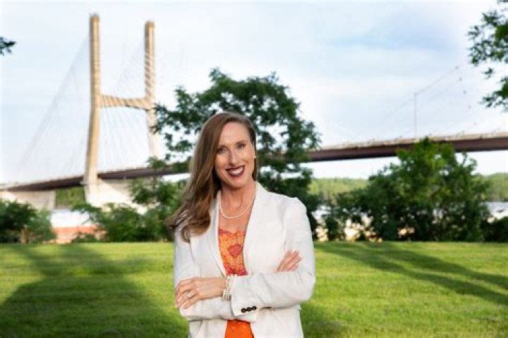 Julianne Phillips: The Frontrunner for 2024