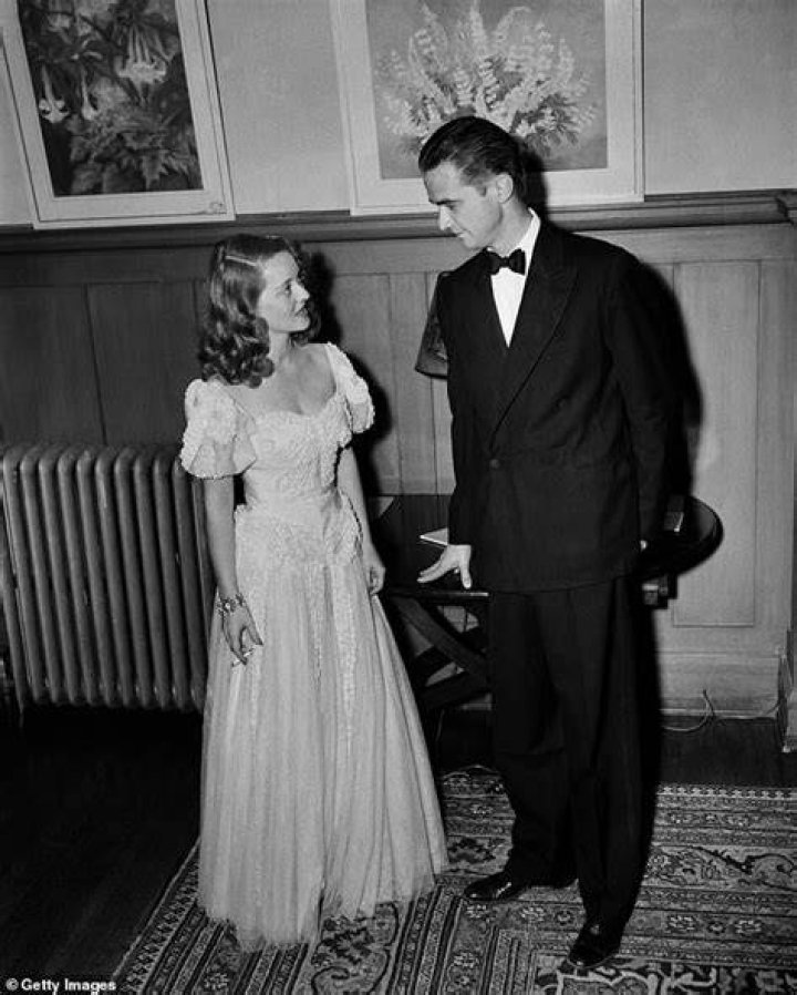 Katherine Hepburn and Howard Hughes: A Complex Relationship