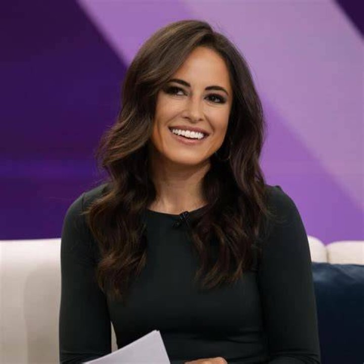 Kaylee Hartung Net Worth: Exploring the Life and Wealth of a Renowned Journalist