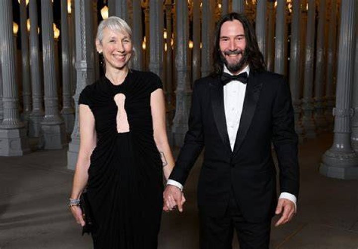 Keanu Reeves and His Political Party: Exploring the Actor's Views and Engagement in Politics