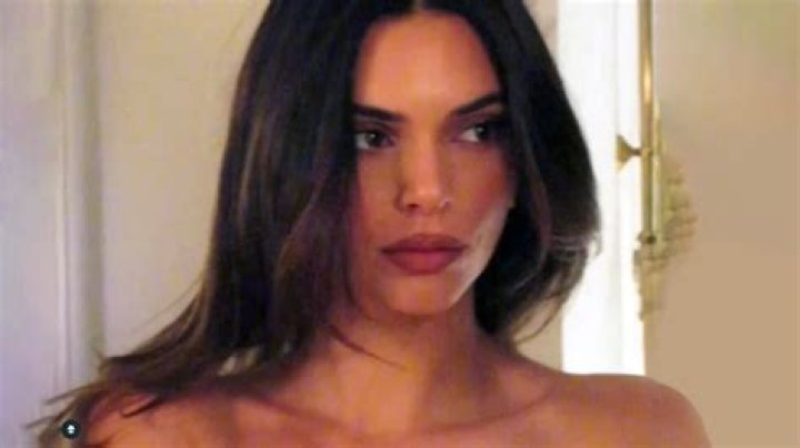 Kendall Jenner Nude: The Evolution of a Supermodel’s Bold Choices