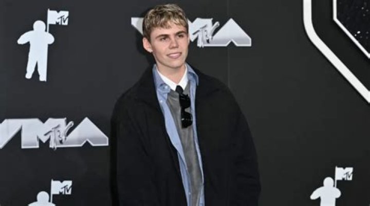Kid Laroi Net Worth: A Look at the Young Rapper's Earnings