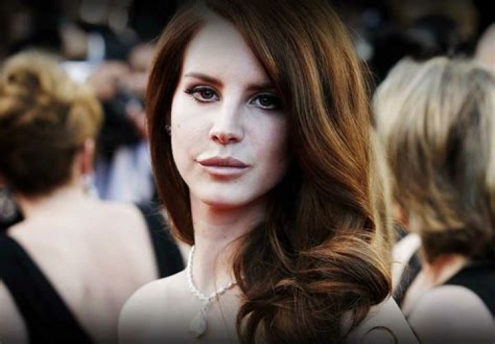 Lana Del Rey's Startling Transformation: Before and After
