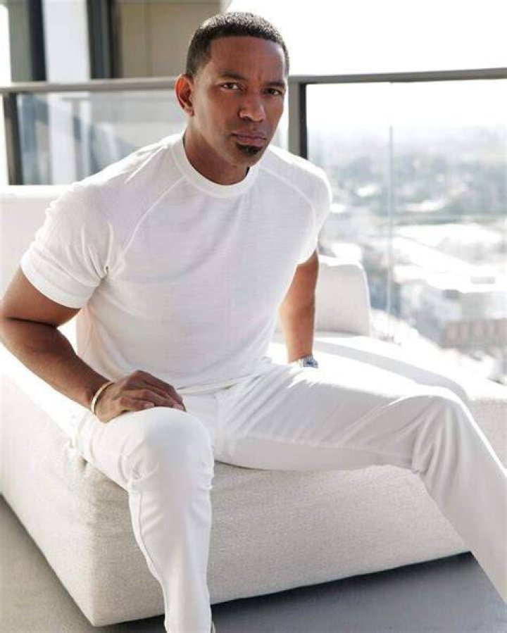 Laz Alonso's Drastic New Look: Before and After Comparison