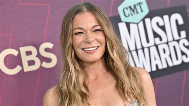 LeAnn Rimes Net Worth 2023: A Deep Dive into the Country Music Star's Wealth