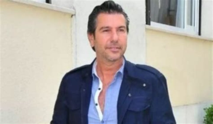 Learn More about Renowned Artist Izzet Antebi