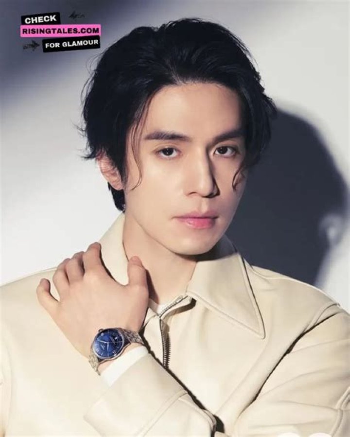 Lee Dong Wook: The Enigmatic Star of South Korean Entertainment