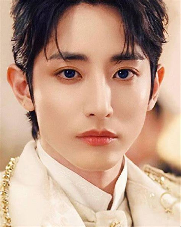 Lee Soo Hyuk: A Comprehensive Look at the Rising Star