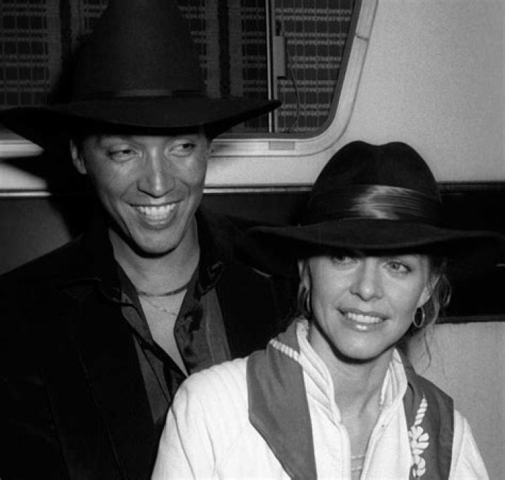 Lindsay Wagner Spouse: A Deep Dive into Her Personal Life