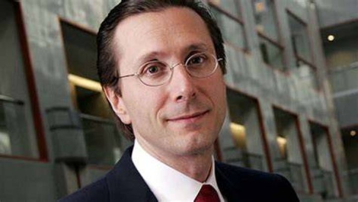 Looking Deep into Bruce Berkowitz's Wondrous Net Worth
