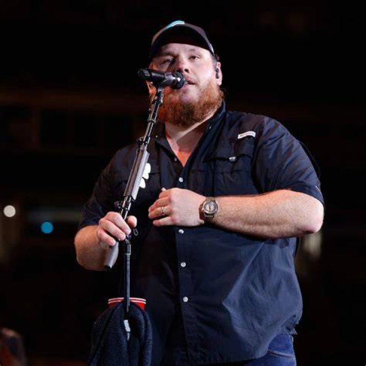 Luke Combs: Does He Have an Ego?