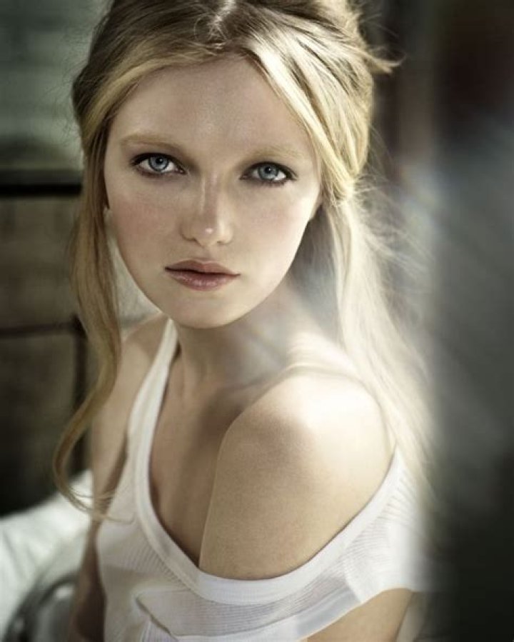 Meet the Renowned Russian Beauty: Vlada Roslyakova
