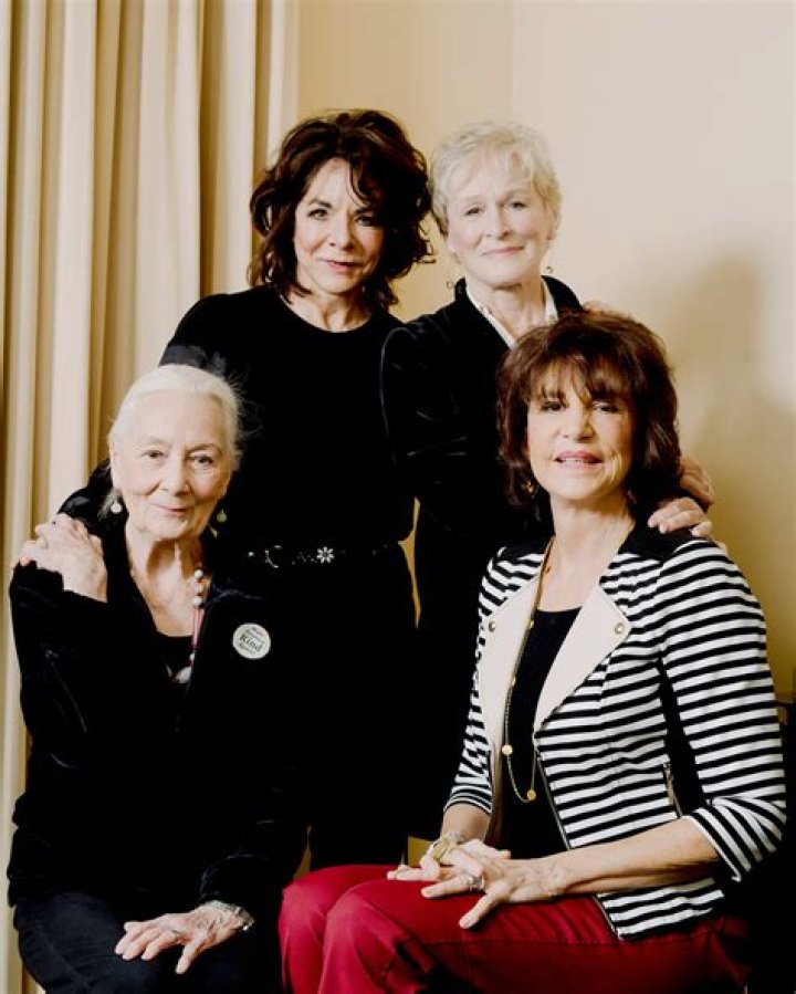 Mercedes Ruehl: A Comprehensive Look at the Life and Career of a Talented Actress
