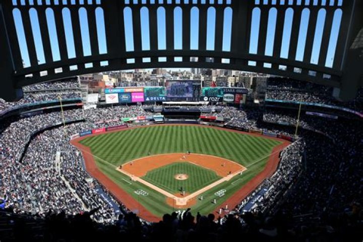 Mets Target Yankees' Free Agent: A High-Stakes Rivalry in the Offseason