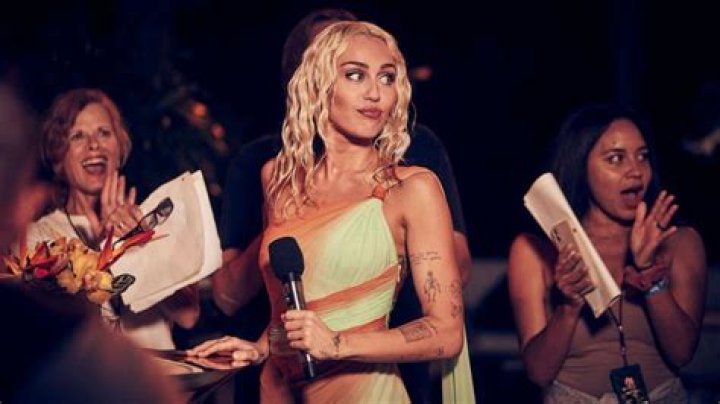 Miley Cyrus Naked: A Deep Dive into Her Boldness and Artistic Expression