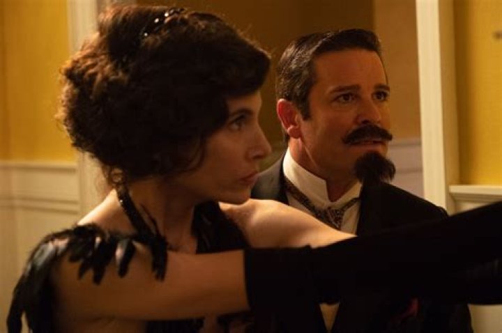 Murdoch Mysteries Actor Dies: A Tribute to the Talented Cast