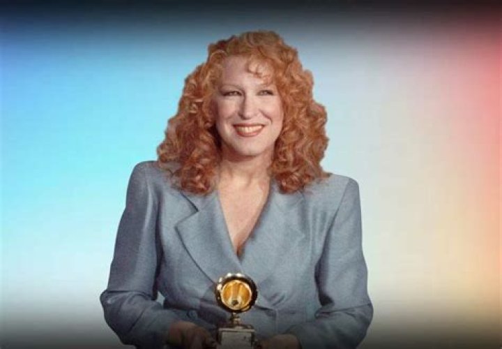 Net Worth of Bette Midler: Financial Insights and Career Highlights