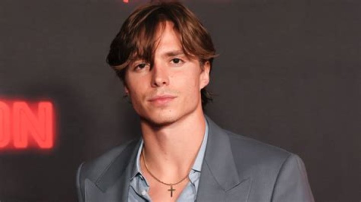 Nicholas Alexander Chavez: The Rising Star of Mexican Cinema