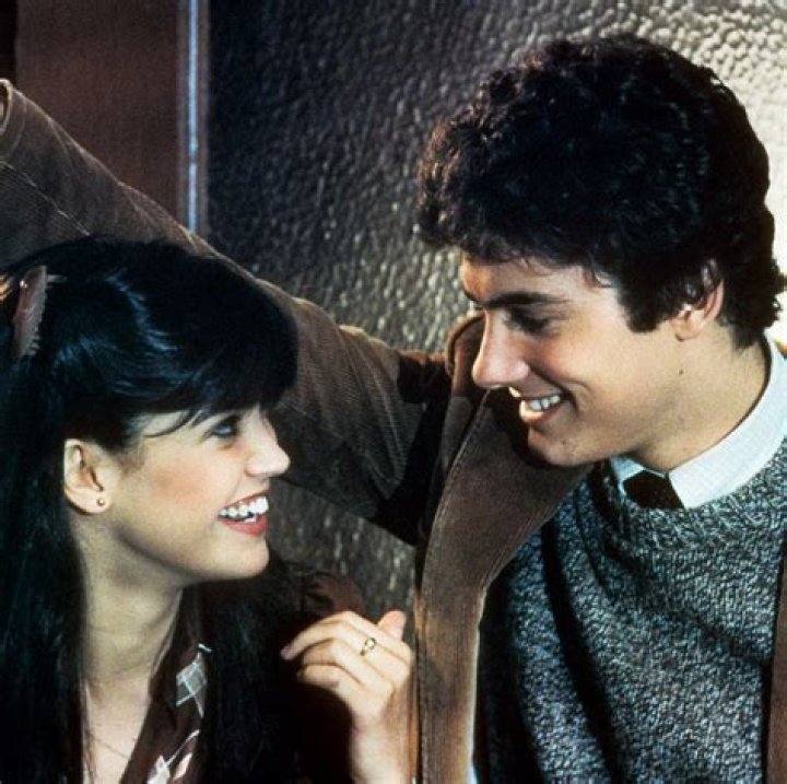 Phoebe Cates in Stranger Things: A Deep Dive into Her Character and Impact
