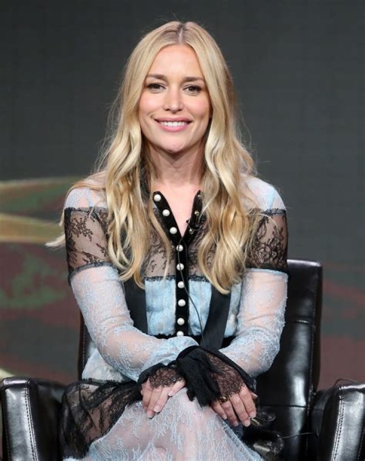 Piper Perabo Net Worth: Exploring the Wealth of a Hollywood Star