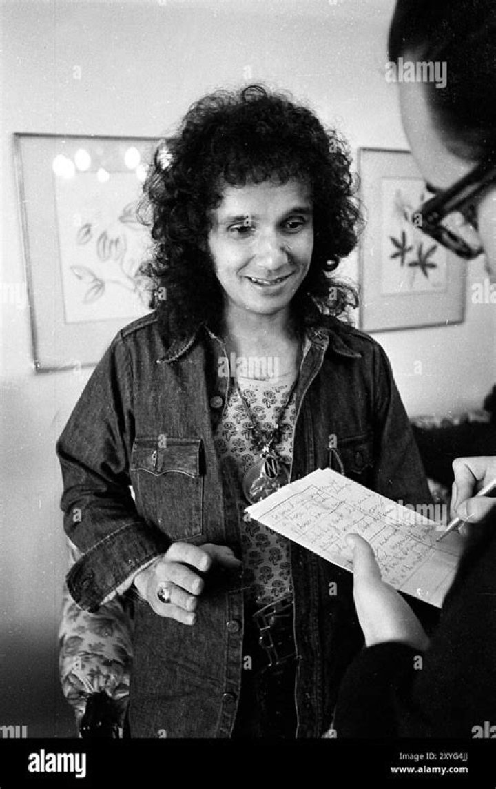 Roberto Carlos Braga: The Legendary Brazilian Musician