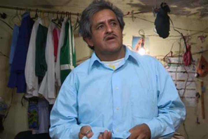 Roberto Esquivel Cabrera: The Man with the World's Largest Penis