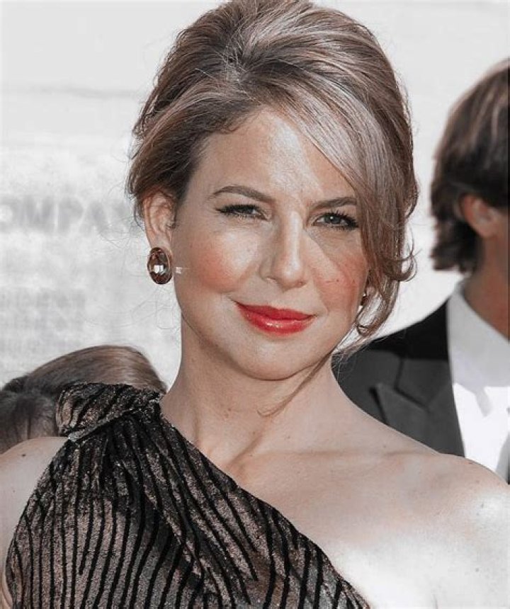 Robin Weigert: A Versatile Force in Hollywood