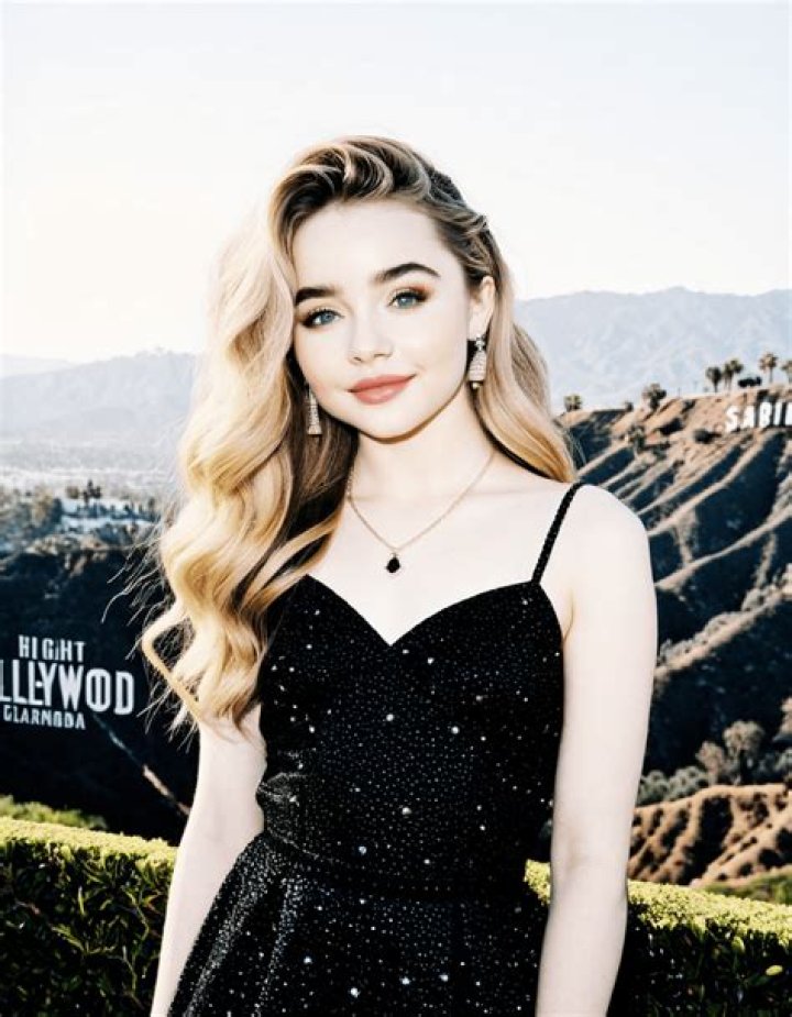 Sabrina Carpenter Height Weight: A Comprehensive Look at the Young Star
