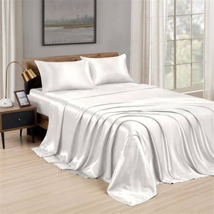 Satin Sheets: The Ultimate Luxury for Your Bedroom