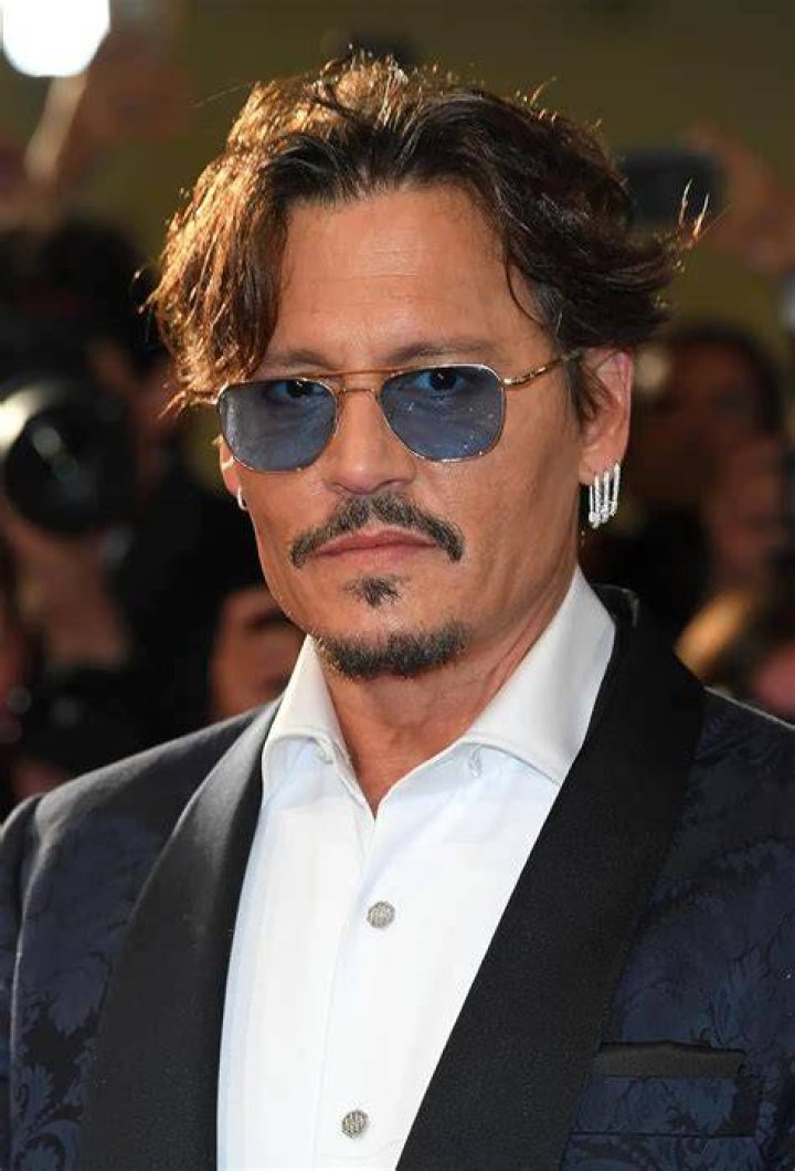 Tall is Johnny Depp: Unveiling the Height and Impact of a Hollywood Icon